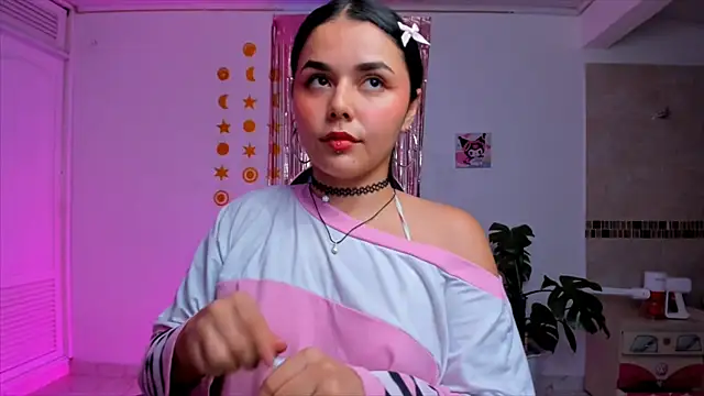 Snapshot of Kaoriyoshii chatting on October 2025 09:35:02 PM Kaoriyoshii online show from October 2025 09:35:02 PM