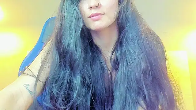 Snapshot of elissa_iris chatting on January 2025 11:38:02 PM elissa iris online show from January 2025 11:38:02 PM