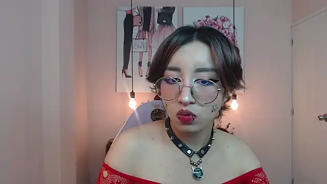 Snapshot of Xayah_77 chatting on January 2025 01:47:02 PM Xayah 77 online show from January 2025 01:47:02 PM