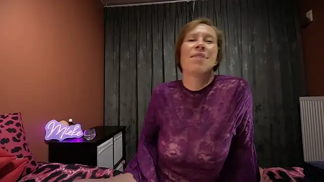 Snapshot of SexyExclusiveflower chatting on October 2025 08:10:01 PM SexyExclusiveflower online show from October 2025 08:10:01 PM