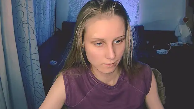 Snapshot of KatiKate chatting on December 2024 12:07:01 AM KatiKate online show from December 2024 12:07:01 AM