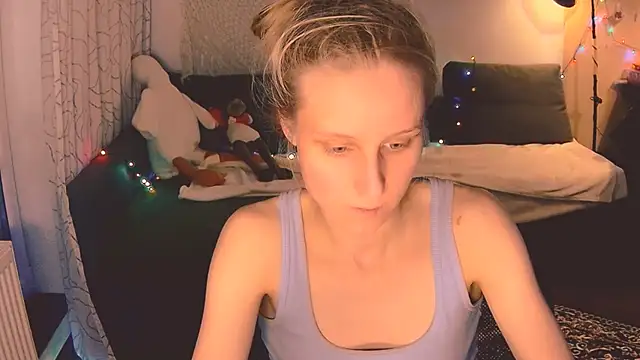 Snapshot of KatiKate chatting on December 2024 09:55:02 PM KatiKate online show from December 2024 09:55:02 PM