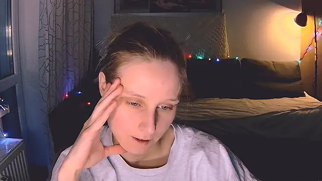 Snapshot of KatiKate chatting on December 2024 01:49:02 PM KatiKate online show from December 2024 01:49:02 PM