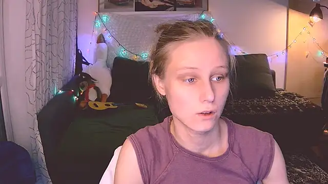 Snapshot of KatiKate chatting on December 2024 02:21:01 PM KatiKate online show from December 2024 02:21:01 PM