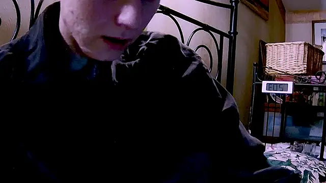 Snapshot of KatiKate chatting on January 2025 10:59:01 PM KatiKate online show from January 2025 10:59:01 PM