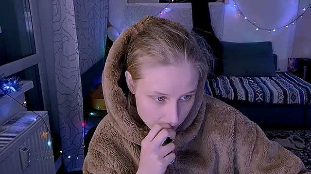 Snapshot of KatiKate chatting on February 2025 04:52:01 PM KatiKate online show from February 2025 04:52:01 PM
