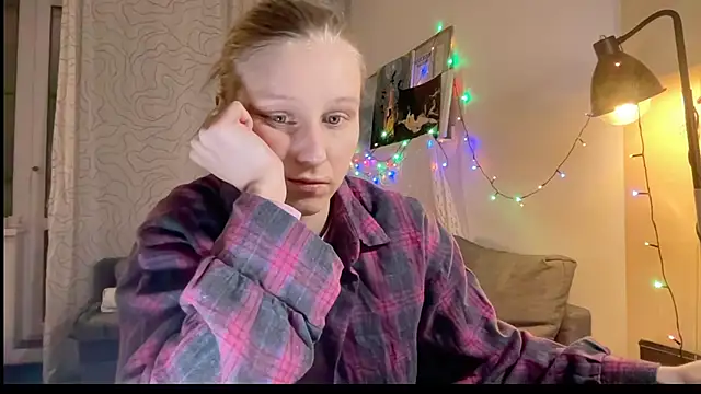 Snapshot of KatiKate chatting on February 2025 09:06:02 PM KatiKate online show from February 2025 09:06:02 PM