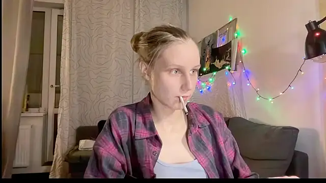 Snapshot of KatiKate chatting on February 2025 12:08:02 AM KatiKate online show from February 2025 12:08:02 AM