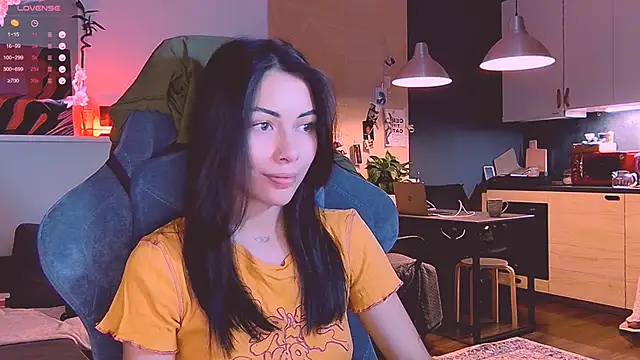 KatiKate online show from October 2025 06:12:01 PM