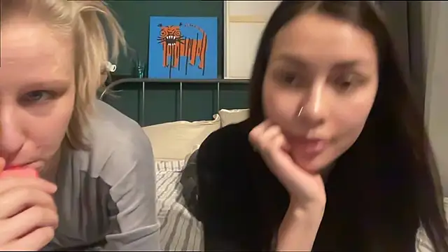 KatiKate online show from November 2025 03:46:01 PM