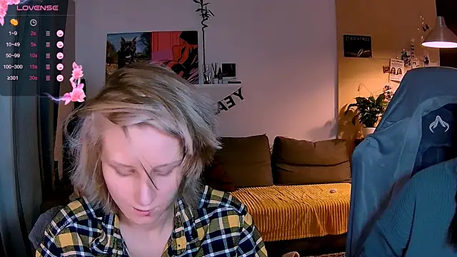 KatiKate online show from November 2025 03:23:01 PM