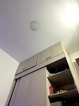 Snapshot of KloheCurvy chatting on October 2025 02:47:02 PM KloheCurvy online show from October 2025 02:47:02 PM