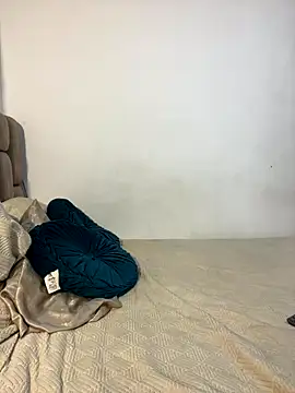 Snapshot of KloheCurvy chatting on October 2025 02:07:01 PM KloheCurvy online show from October 2025 02:07:01 PM