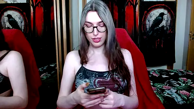 Snapshot of bluerose00 chatting on October 2025 07:25:02 PM bluerose00 online show from October 2025 07:25:02 PM