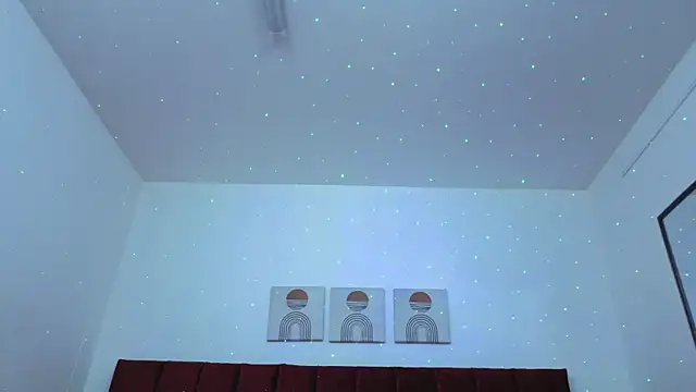 selena castillo online show from October 2025 11:57:02 AM