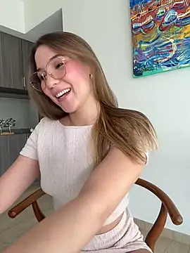 Snapshot of SophieRaily_ chatting on March 2025 09:59:01 PM SophieRaily online show from March 2025 09:59:01 PM