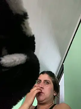 girl anni online show from October 2025 05:01:01 PM