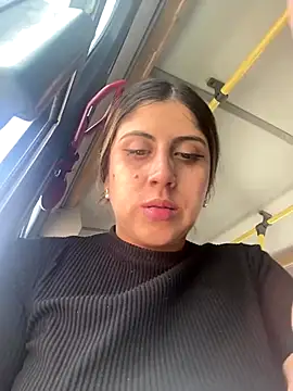 girl anni online show from October 2025 06:58:02 PM