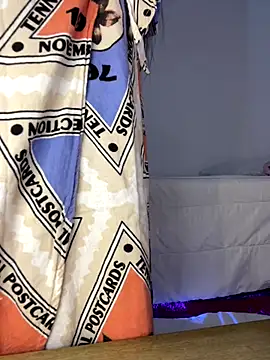 Snapshot of Blancanievess chatting on October 2025 12:33:02 AM Blancanievess online show from October 2025 12:33:02 AM