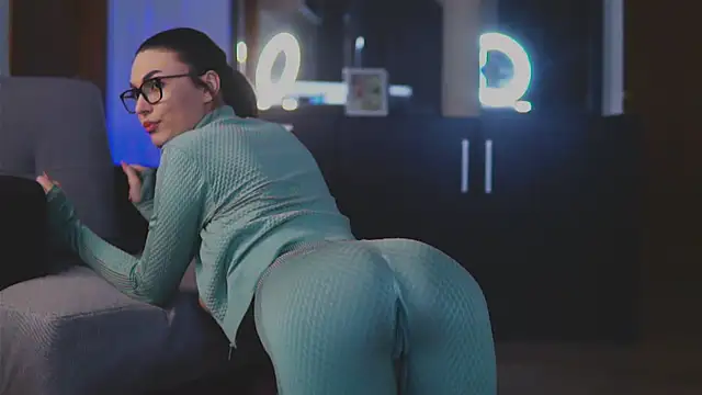 Snapshot of Mona_Lisss chatting on January 2025 05:41:01 PM Mona Lisss online show from January 2025 05:41:01 PM