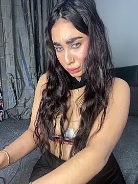 Meryem Queen online show from March 2026 10:50:01 PM