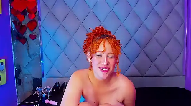 Snapshot of Nami_Curls chatting on February 2025 08:49:02 AM Nami Curls online show from February 2025 08:49:02 AM