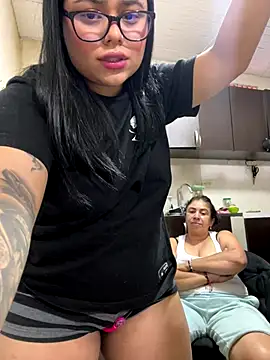 alissonfernandez  online show from October 2025 08:51:01 PM