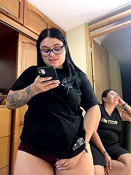 alissonfernandez  online show from October 2025 11:50:01 PM