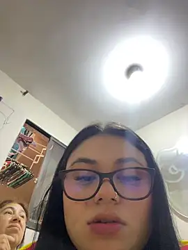 alissonfernandez  online show from June 2026 10:30:01 PM