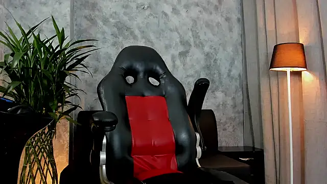 boyc022  online show from October 2025 11:45:02 PM