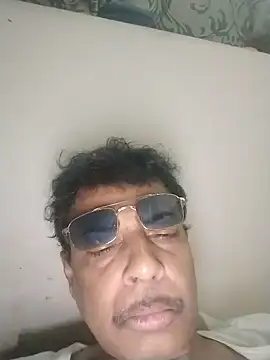 VastNoon95 online show from May 2026 06:04:02 PM