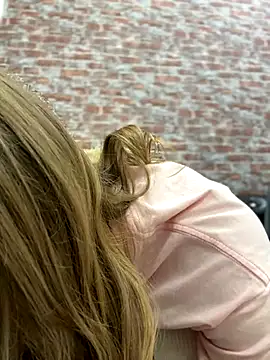  AngelMoon  online show from December 2025 03:57:01 AM