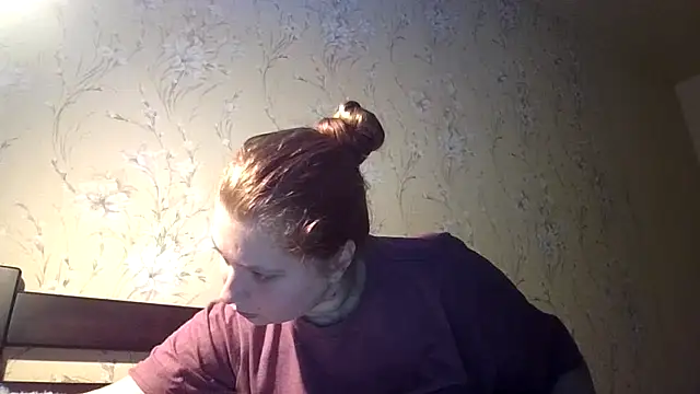 kila lo online show from February 2026 12:26:01 PM