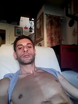 MrTamburine22 online show from December 2024 02:52:01 PM