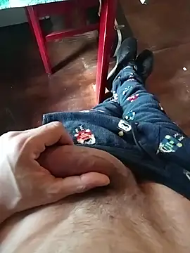 Snapshot of MrTamburine22 chatting on March 2026 01:04:02 PM MrTamburine22 online show from March 2026 01:04:02 PM