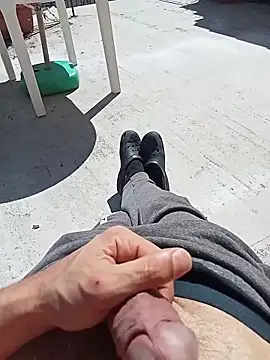 Snapshot of MrTamburine22 chatting on March 2026 12:17:02 PM MrTamburine22 online show from March 2026 12:17:02 PM