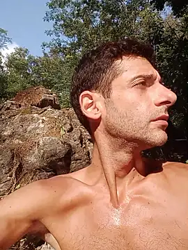 Snapshot of MrTamburine22 chatting on July 2026 04:33:01 PM MrTamburine22 online show from July 2026 04:33:01 PM