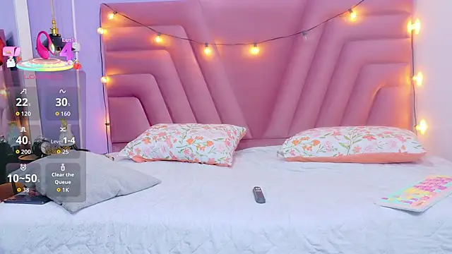 hornybarelylegalgirl online show from September 2025 12:49:02 PM