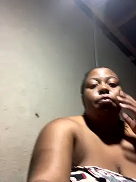 Snapshot of bustyboobs6 chatting on November 2025 06:30:01 PM bustyboobs6 online show from November 2025 06:30:01 PM