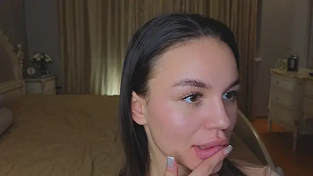 UdelaAshfield online show from January 2025 10:43:02 PM