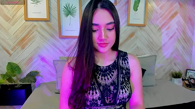 Snapshot of AniiRose chatting on January 2025 12:55:02 AM AniiRose online show from January 2025 12:55:02 AM
