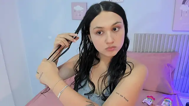 lana boomer online show from June 2026 08:01:02 PM