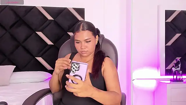 Carolina Evanss online show from May 2026 03:55:02 AM