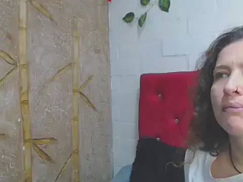 Snapshot of Leyla_Horny_Bg chatting on February 2025 09:16:02 PM Leyla Horny Bg online show from February 2025 09:16:02 PM