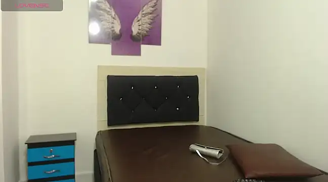 lucianadolll online show from December 2024 11:57:02 PM