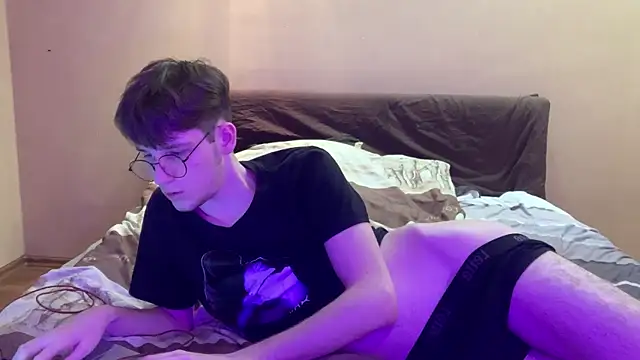 cutie guys online show from January 2025 03:49:01 PM