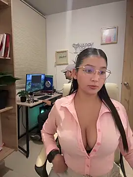 licky lu online show from May 2026 01:44:01 AM