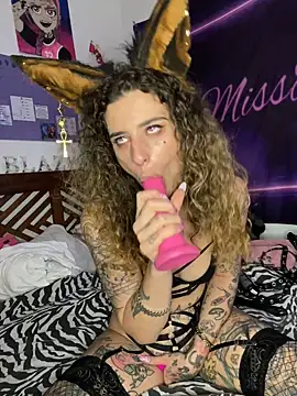 Snapshot of BlazyKitsune- chatting on December 2024 04:19:02 PM BlazyKitsune- online show from December 2024 04:19:02 PM