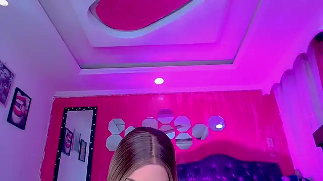 TiffanyMackensyy online show from April 2026 12:30:02 AM