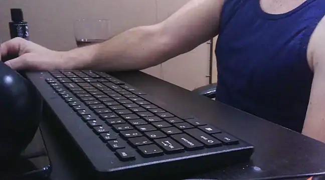 Snapshot of LARawAlways2 chatting on February 2025 06:40:02 PM LARawAlways2 online show from February 2025 06:40:02 PM